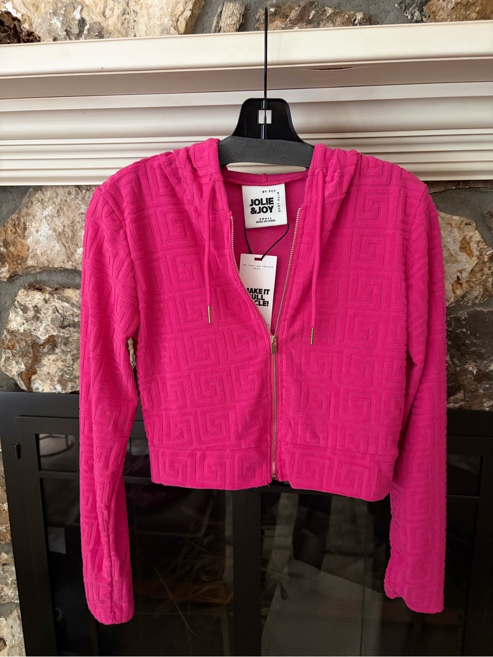Jolie & Joy by FCT With Love Hot pink cropped hoodie size small.